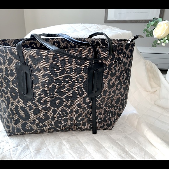 Leopard Tote 🖤 - Picture 4 of 4